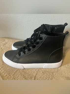 Black High-Top Sneakers Youth-3